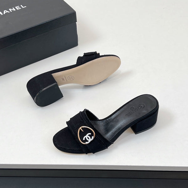 CC Mule Sandals In Black Canvas Fabric 149439