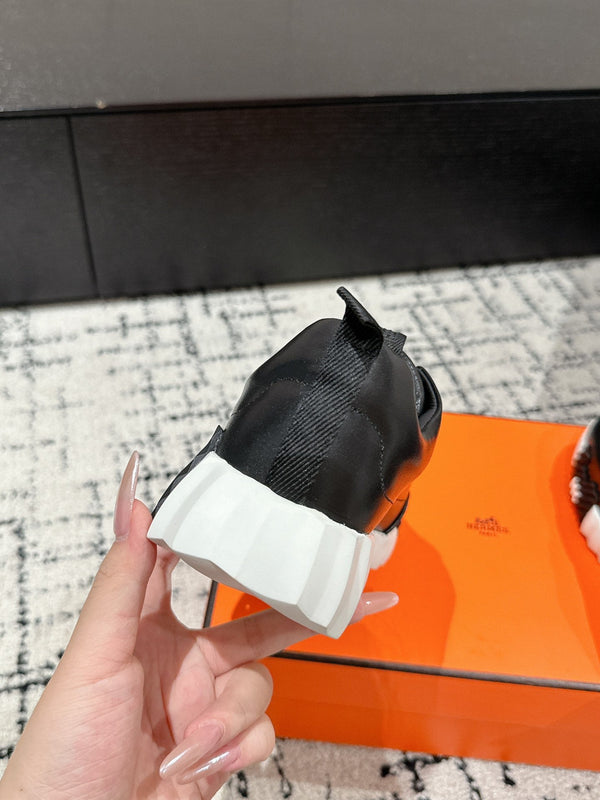 HM Jump Sneaker In Black Cowhide 985308