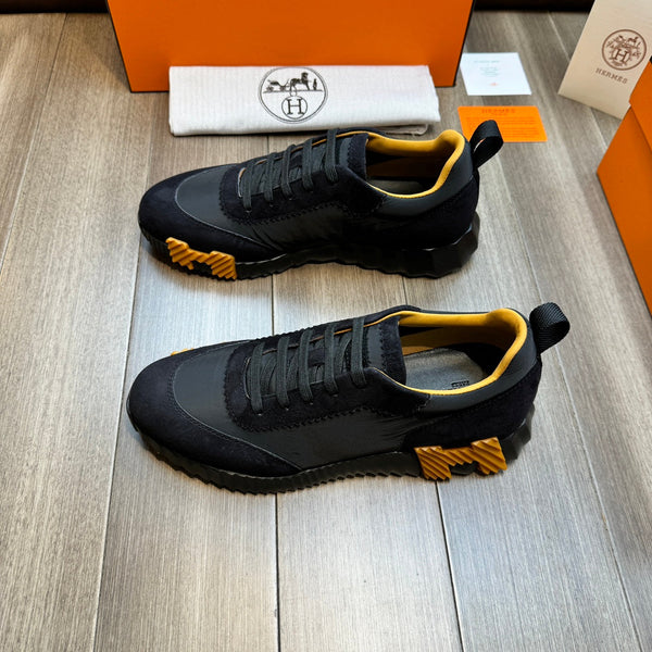 HM BOUNCING SNEAKER BLACK AND YELLOW FABRIC