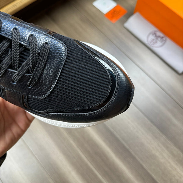 HM THICK - SOLE SNEAKER IN TESSUTO NERO