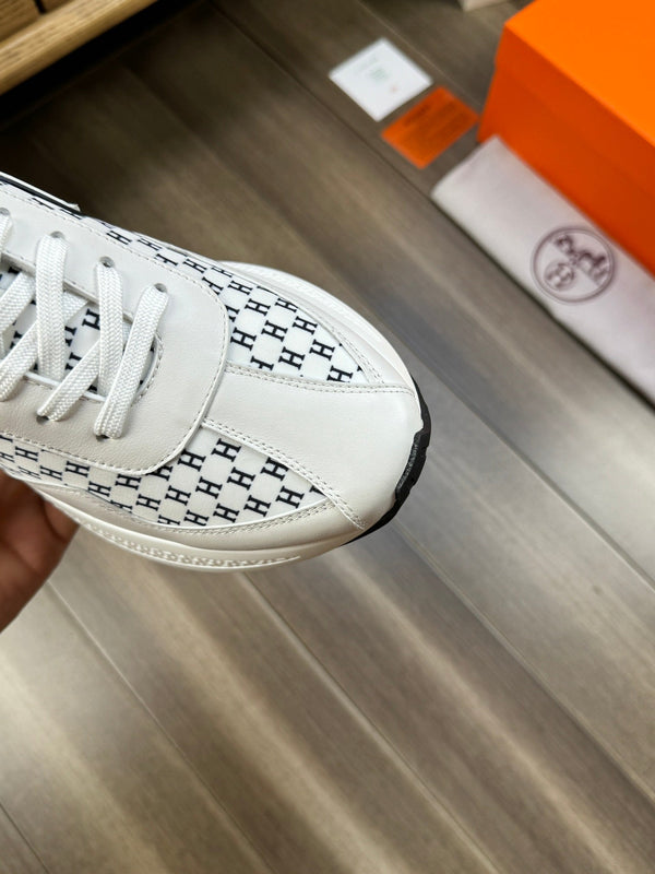 HM PRINTED SNEAKER WHITE TOTEM FABRIC