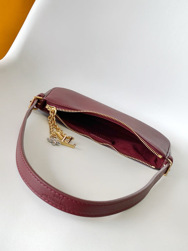 LV M25650 Pochette LV Bloom with Charm 23cm Red Calfskin GHW