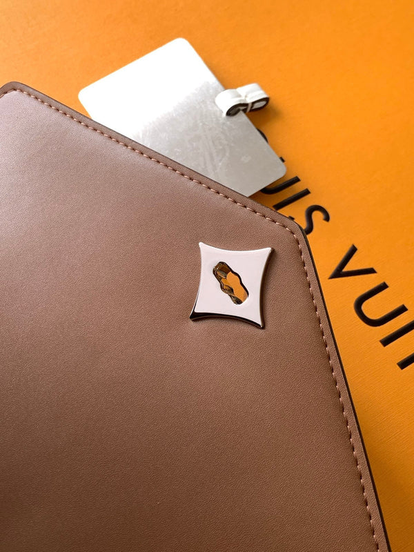 LV 25s Rose Des Vents Handbag 27cm White Crocodile Himalaya Metal HW