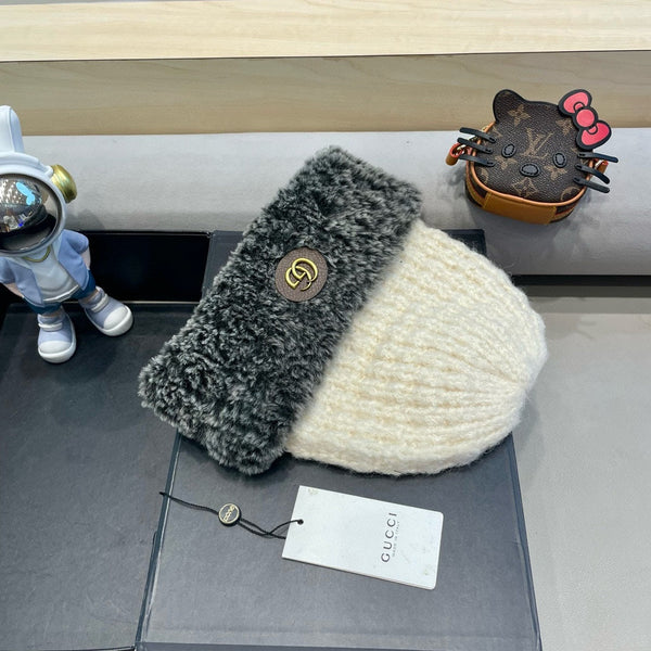 BEANIE HAT IN WHITE WOOL AND FLEECE 399546