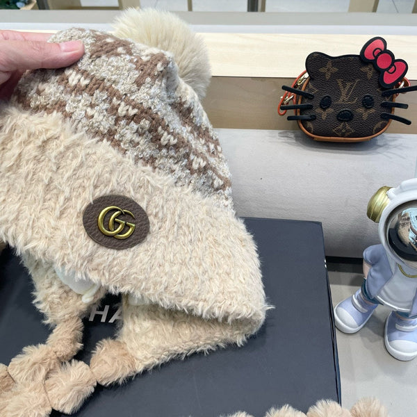 BEANIE HAT IN COLORFUL WOOL 400958