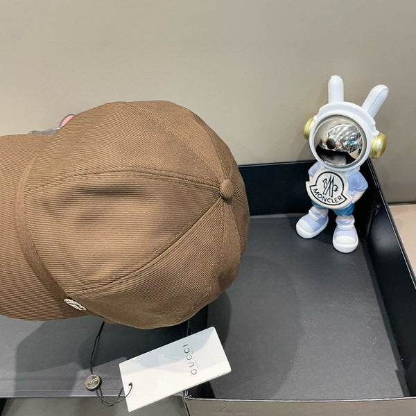 BAKER BOY CAP IN MEDIUM BROWN FABRIC 400795