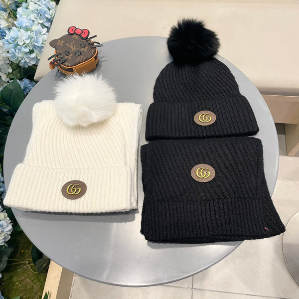 SET SCIARPA E CAPPELLO IN LANA NERA 414779 