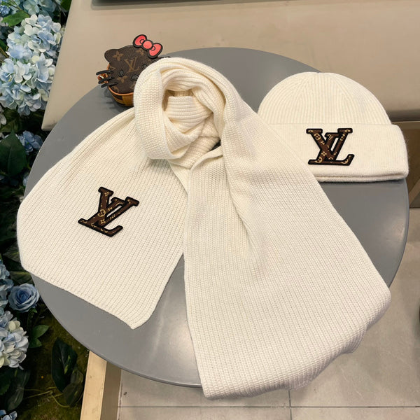 SET CLASSIC SCARF AND HAT IN WHITE WOOL 414786