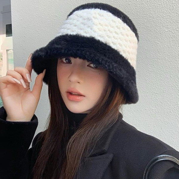 BUCKET HAT IN BLACK MIX WHITE WOOL 421038