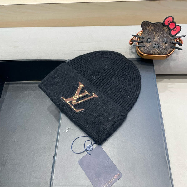 KNITTED BEANIE HAT IN BLACK FLEECE AND WOOL 426208