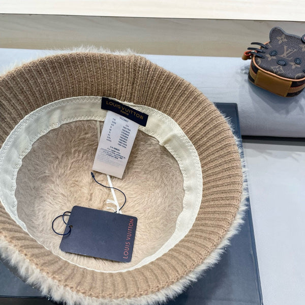 CAPPELLO A SECCHIELLO IN PELLICCIA DI CONIGLIO BEIGE LATTE COSMIC 426227