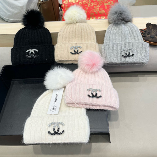 BERRETTO IN LANA NERA 426234 