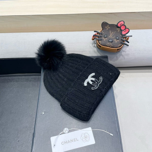 BERRETTO IN LANA NERA 426234 