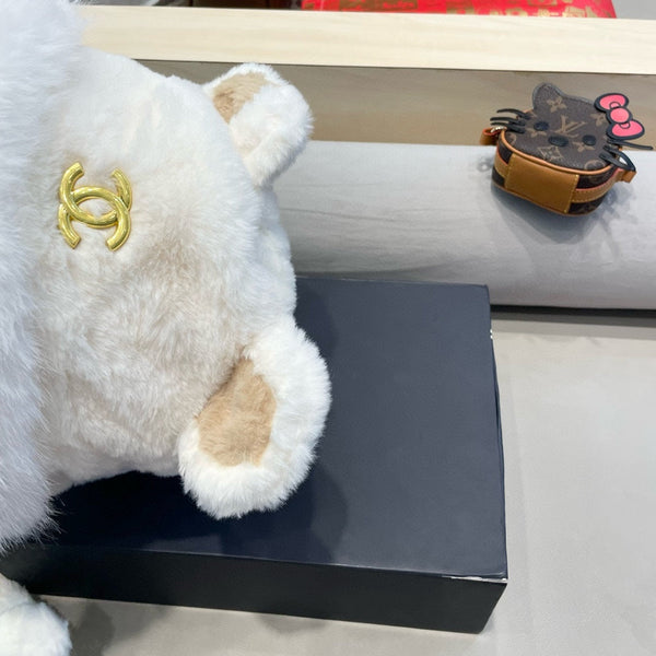 BERRETTO IN PELLICCIA DI AGNELLO BIANCA 426240 