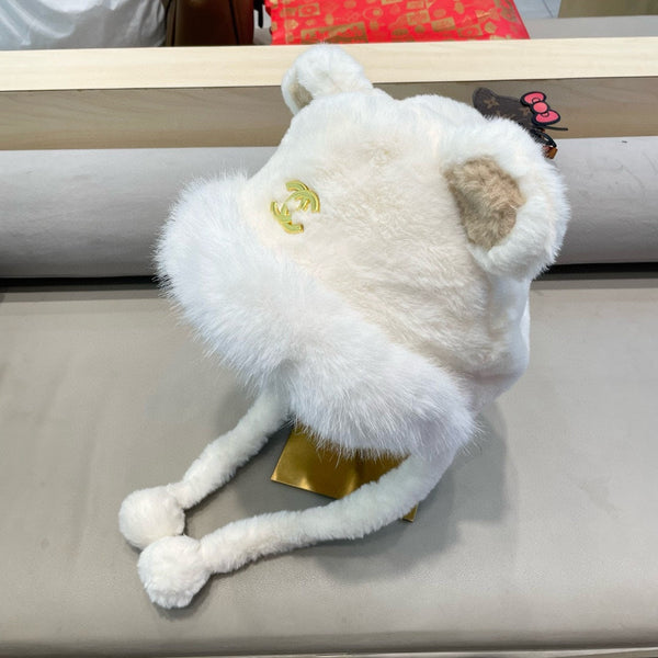 BERRETTO IN PELLICCIA DI AGNELLO BIANCA 426240 