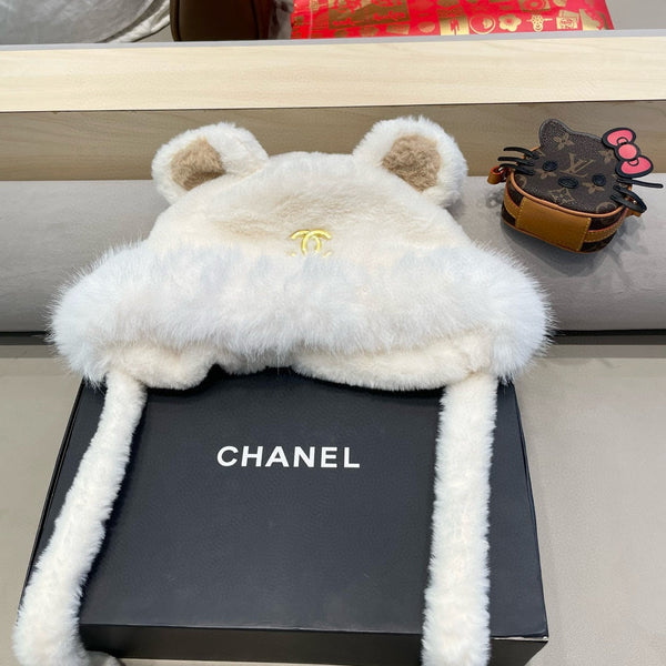 BERRETTO IN PELLICCIA DI AGNELLO BIANCA 426240 