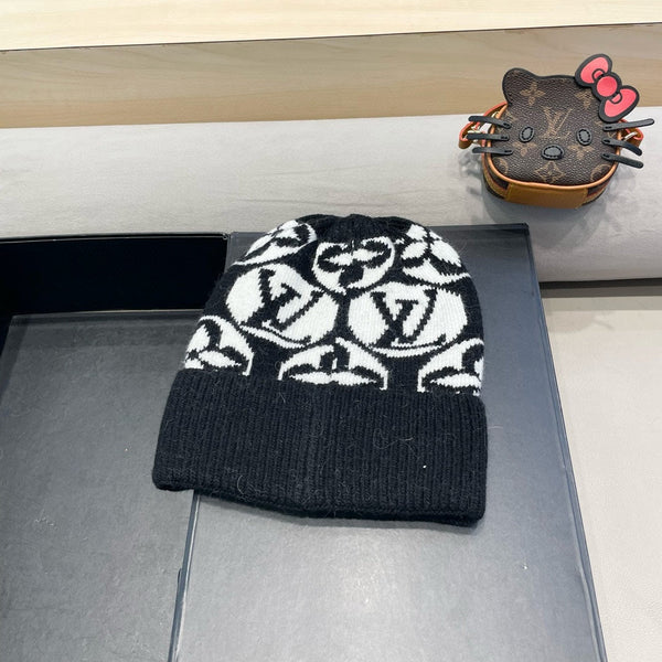 KNITTED BEANIE HAT IN BLACK MIX WHITE WOOL AND RABBIT FUR 426245