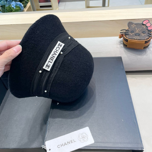 BUCKET HAT IN BLACK WOOL BLEND 426247