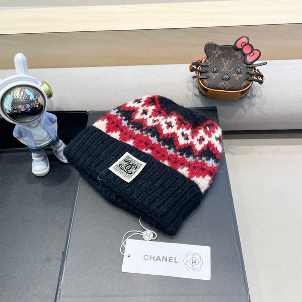 BERRETTO IN MAGLIA NERO MIX ROSSO 428243 