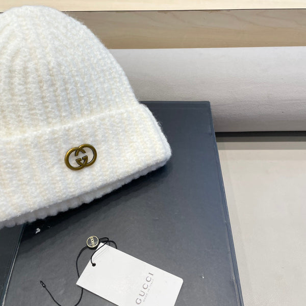 BEANIE HAT IN WHITE WOOL 434957