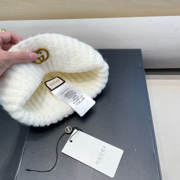 BEANIE HAT IN WHITE WOOL 434957