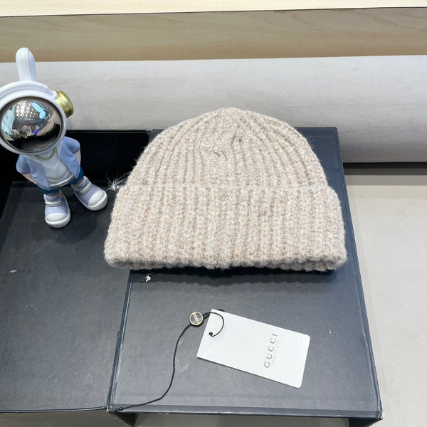 BEANIE HAT IN ECRU BEIGE WOOL 428125