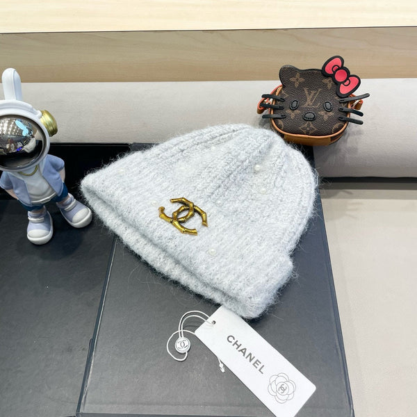 BERRETTO IN LANA GRIGIO NUVOLA 430081 