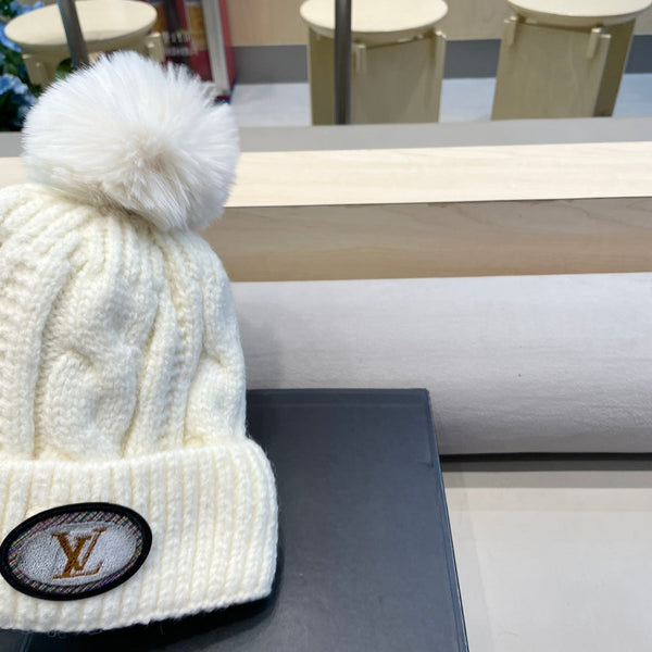 BEANIE HAT IN WHITE WOOL 433487