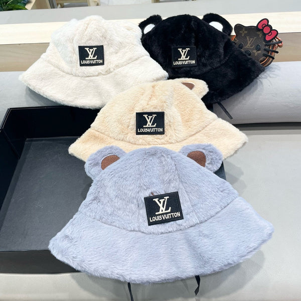 BUCKET HAT IN WHITE  WOOL AND LAMB FUR 434940