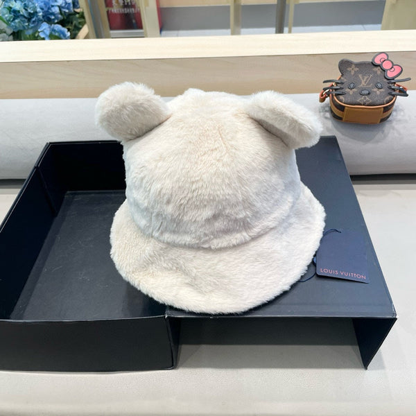 BUCKET HAT IN WHITE  WOOL AND LAMB FUR 434940