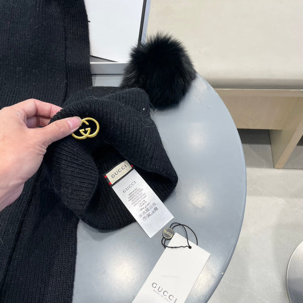 SET SCIARPA E CAPPELLO IN CASHMERE NERO 436221