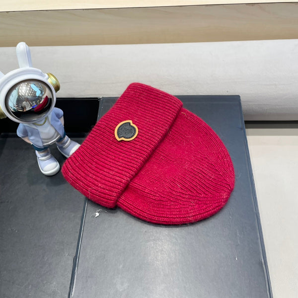 BERRETTO IN LANA ROSSO CILIEGIA 438124 