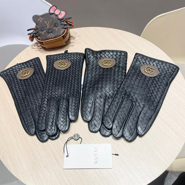 COUPLE GLOVES IN BLACK LAMBSKIN 439093