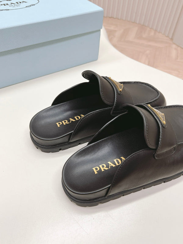 PRA SABOTS MULES BLACK CALFSKIN