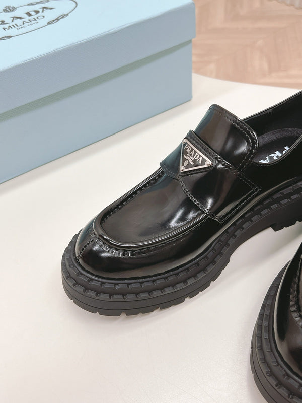 MOCASSINI PRA BRUSHED MONOLITH IN PELLE DI VITELLO NERO LUCIDO