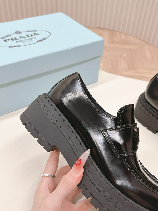 MOCASSINI PRA BRUSHED MONOLITH IN PELLE DI VITELLO NERO LUCIDO