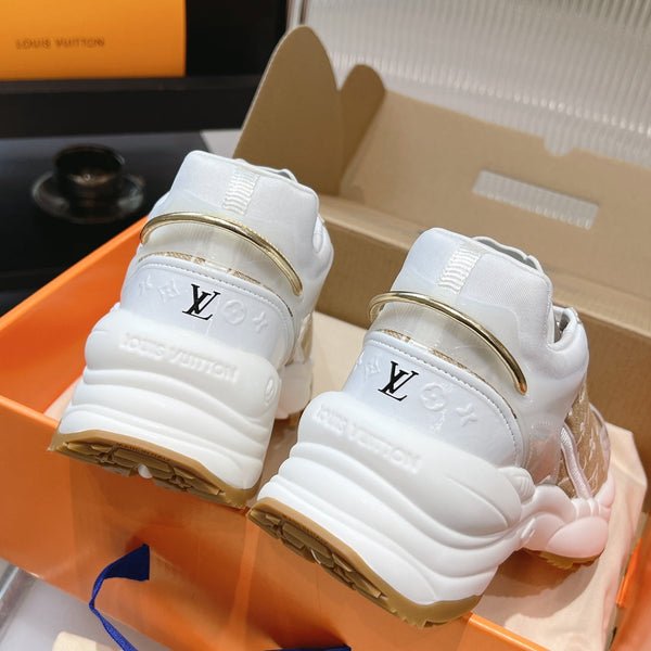 Sneaker LV Run 55 da 50 mm in tessuto jacquard monogramma marrone