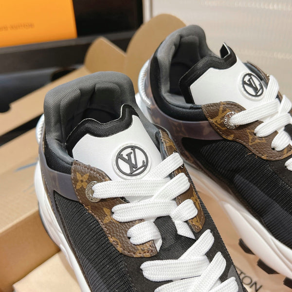 Sneaker LV Run 55 da 50 mm in tessuto a rete di poliestere nero