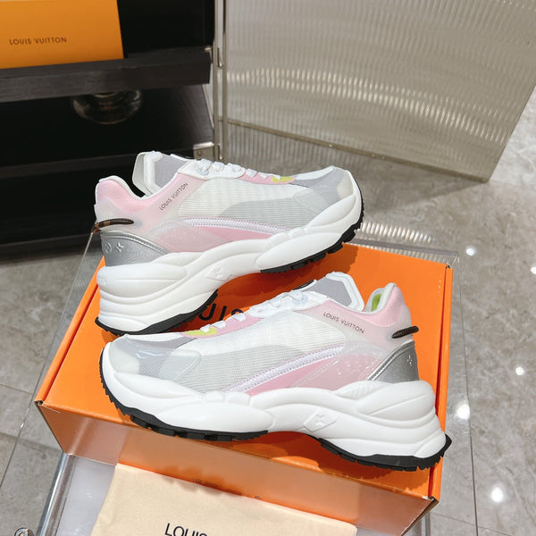 Sneaker LV Run 55 50mm Tessuto a rete in poliestere grigio rosa