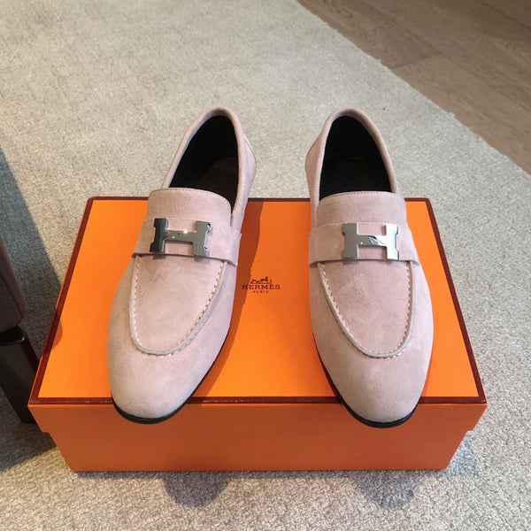 Paris Loafer Light Pink Suede Calfskin With Silver Signature Buckle 509374