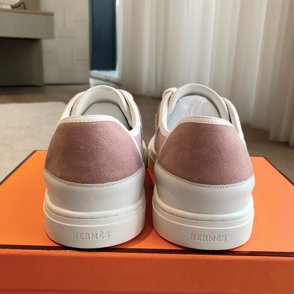 SCARPE DA SNEAKER IN PELLE DI VITELLO BIANCA E CAMOSCIO ROSA