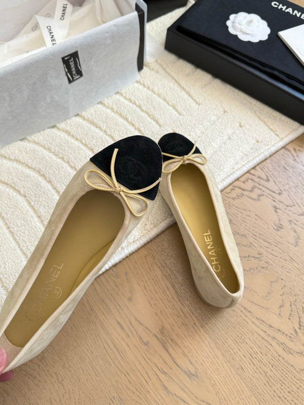 CC 25C Ballet Flat Two-tone Suede Calfskin