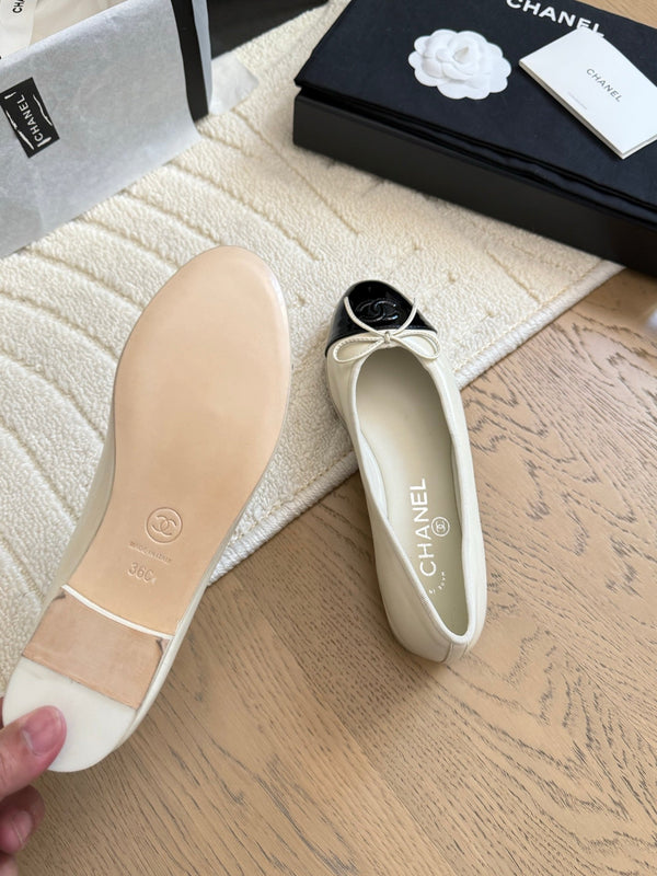 CC 25C Ballerina bicolore in pelle di vitello verniciata