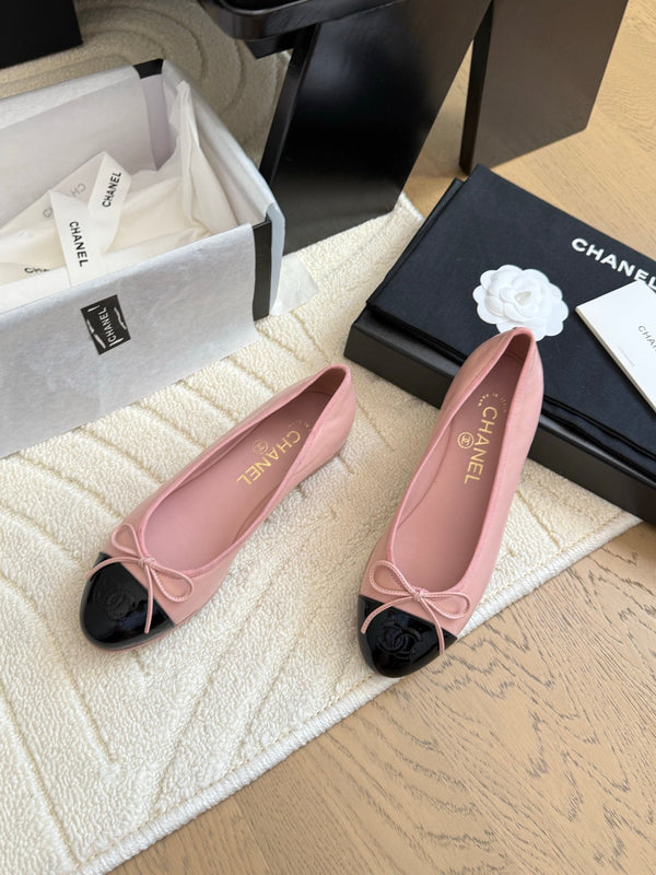 CC 25C Ballerina bicolore in pelle di vitello verniciata