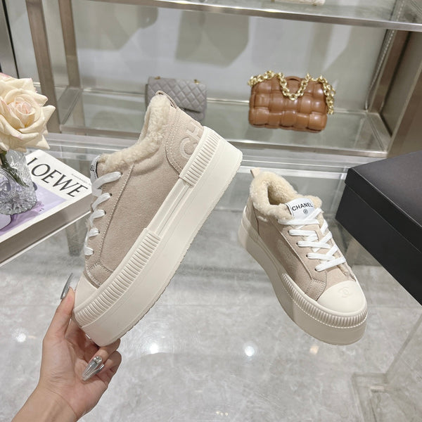 CC Sneaker Milky Beige Suede Wool Lining