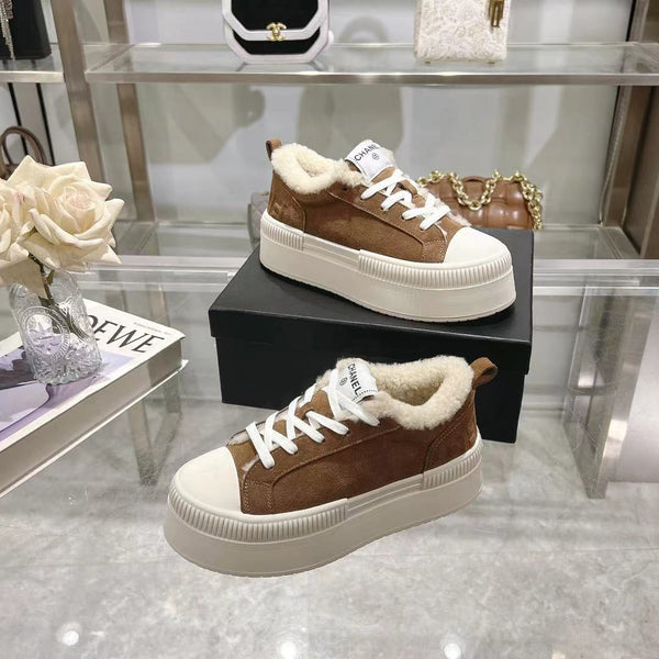 CC Sneaker Honey Brown Suede With Wool Lining  944558
