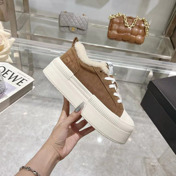 CC Sneaker Honey Brown Suede With Wool Lining  944558