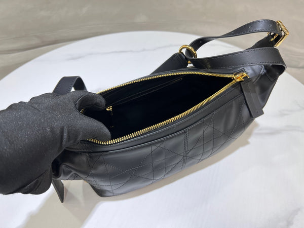 CD Wandering Bag 23 With Black Calfskin