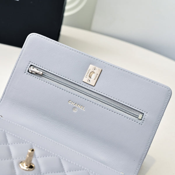 CC 24K Woc Top Handle 19cm Pelle di agnello grigio chiaro Hardware oro chiaro 