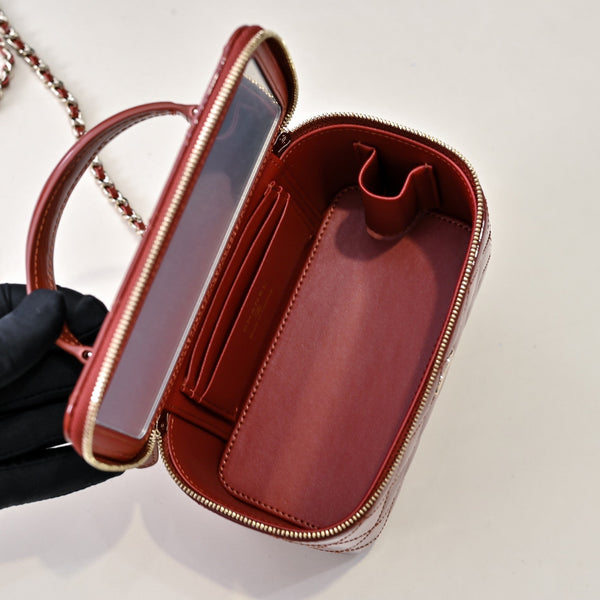 CC 24P Vanity Top Handle 16.5cm Black Patent Calfskin Light Gold Hardware